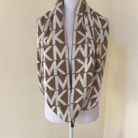 NWT! MICHAEL Michael Kors O/S infinity scarf - Picture 1 of 6